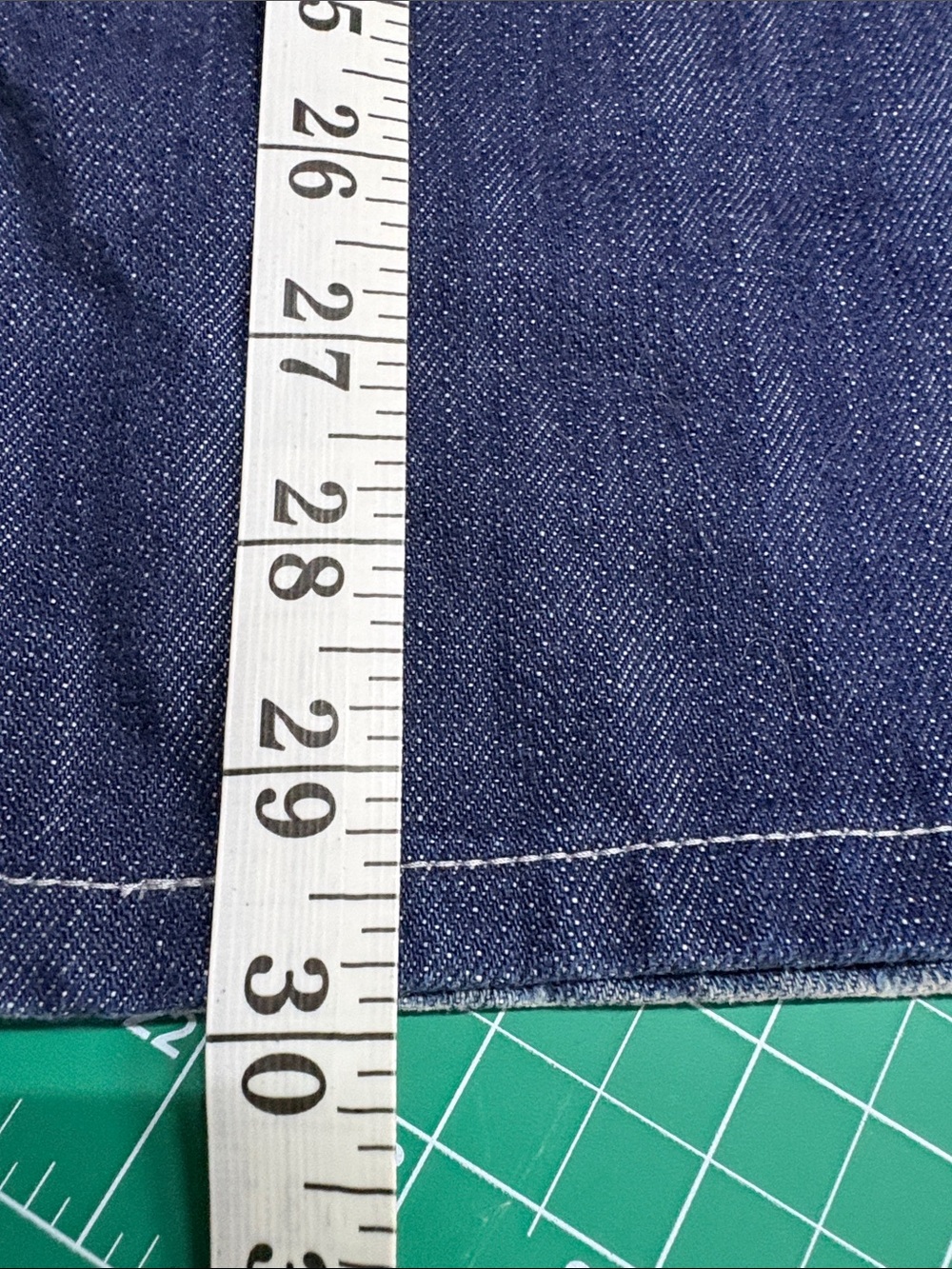 Rock & Republic Blue Denim Jeans with Gold Back Pocket Stitching - Picture 7 of 8